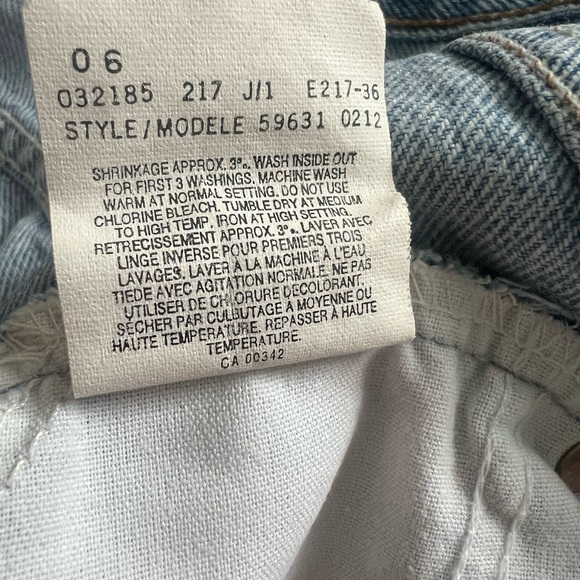 Levi’s womens jeans size 28 - Picture 5 of 5
